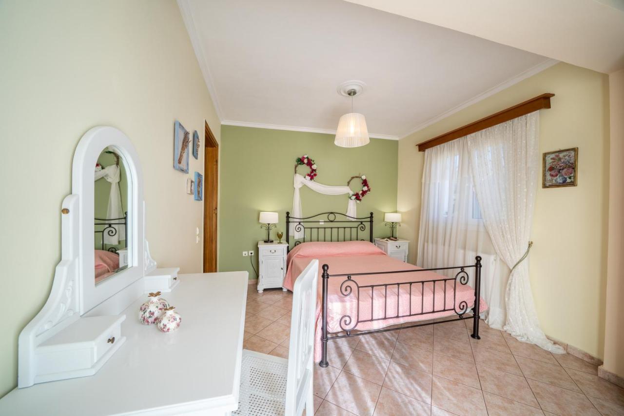 Artemis Superb 2 Bedroom 700 M Away From The Apartment