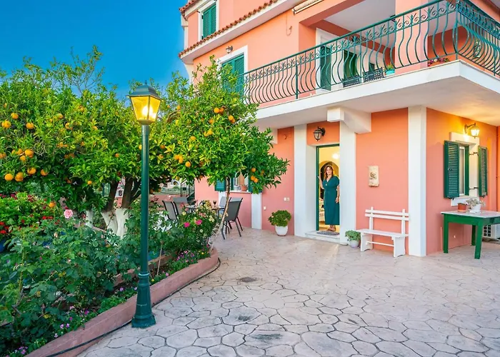 Artemis Superb 2 Bedroom Apartment 700 M Away From The Beach