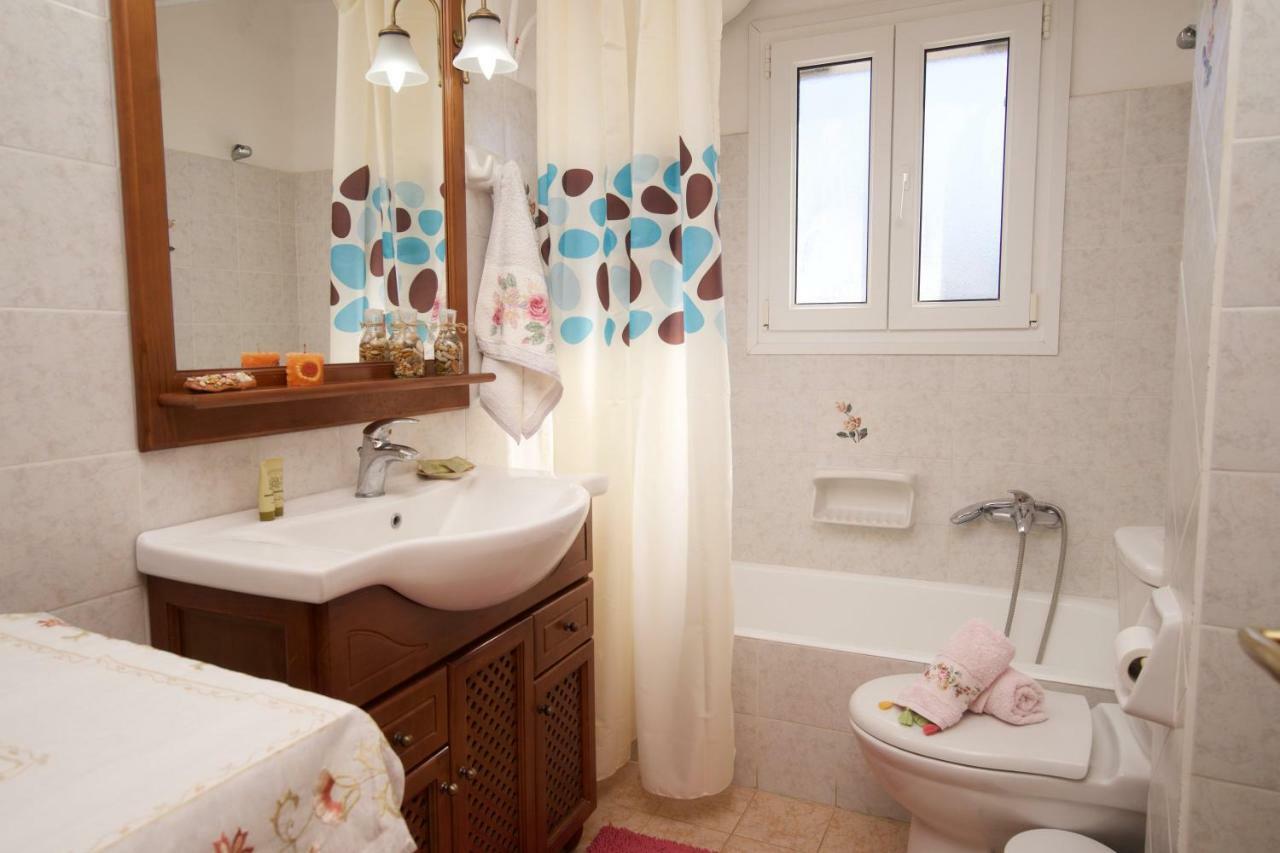 Artemis Superb 2 Bedroom 700 M Away From The *